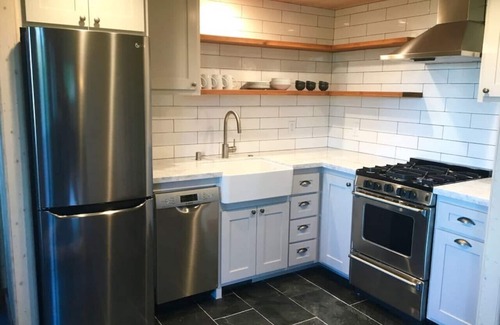 Tahoe City Ski Chalet | Nightingale Apt · Breathtaking Lake View Remodeled Old Tahoe Cabin