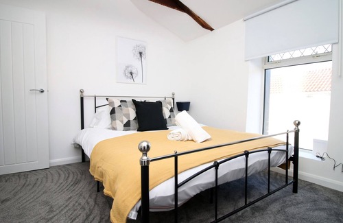 Pentrebach House | Nightingale House by Tŷ SA