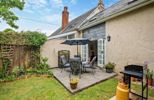 Cullompton House | Nightingales