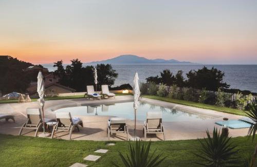 Akrotiri Villa | Niki's Villa - Luxury Seaview Villa!