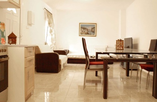 Keramidi Apartment | Nikolaou Apartments Ground Floor