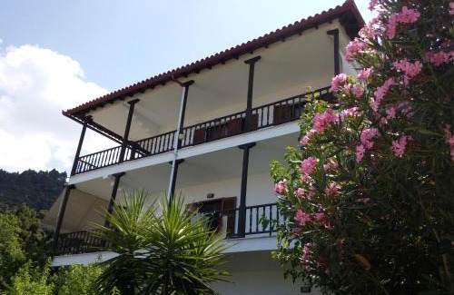 Vourvourou Apartment | Nikos & Panagiota