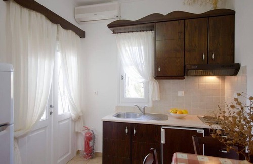 Adamas House | Nikos Sea view apts Milos