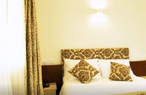 Negombo Hotel | Nilakma Lagoon