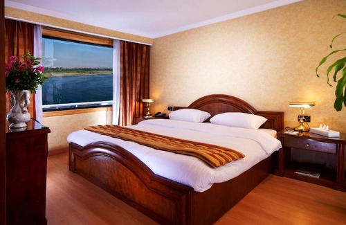 Nile River Luxor Boat Rental | Nile Carnival Cruise 4nt Lxr Thursday 3nt Asw Monday