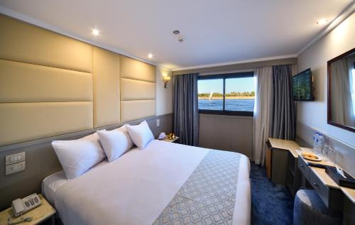 Luxor Boat Rental | Nile Treasure Cruise - 4 or 7 Nights From Luxor each Saturday and 3 or 7 Nights From Aswan each Wednesday