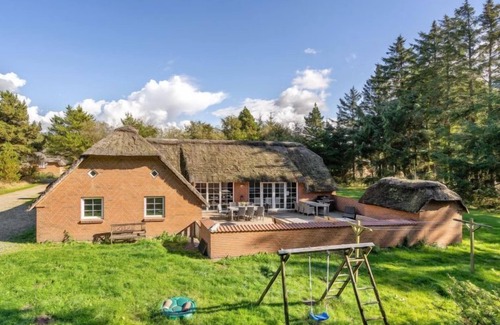 Øby House | "Nilla" - 1.4km from the sea by Interhome