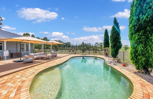 Lovedale House | Nine Hunters - Your very own resort