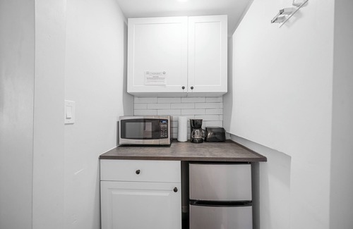 South Beach Apartment | Nine20 Collins Apartments by Lowkl