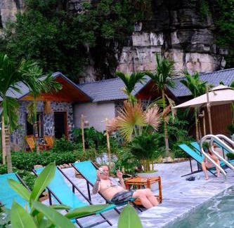 Hoa Lu Bed & Breakfast | Ninh Binh Mountainside Bungalow