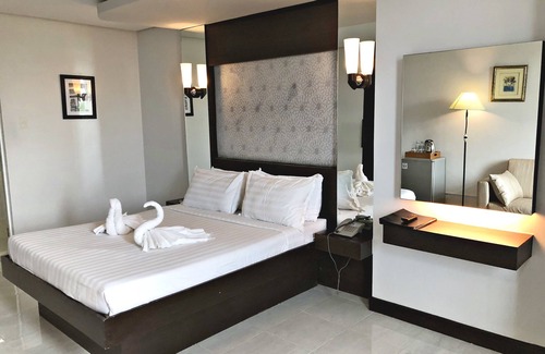 Legazpi Hotel | Ninong's Hotel