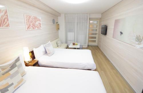 Namba Apartment | Nippombashi Art Hotel 606