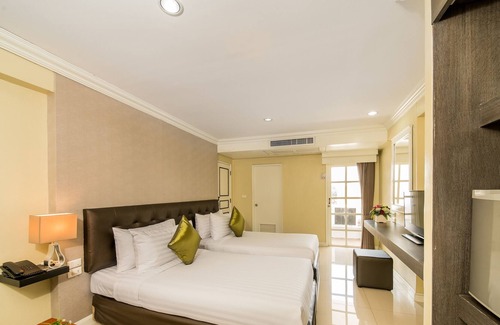 Bang Na Hotel | Niran Grand Hotel