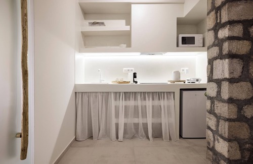 Milos Apartment | Nirome Luxury Suites