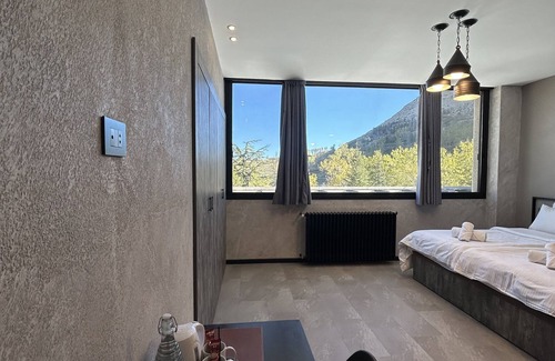 Kfardebian Hotel | Nirvana hotel