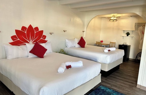 Las Vegas Strip Bed & Breakfast | Nirvana Hotel