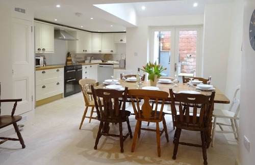 Kingsand Cottage | NIRVANA, pet friendly, luxury holiday cottage in Kingsand And Cawsand