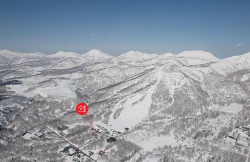 Niseko Cabin | Niseko Backcountry Lodge
