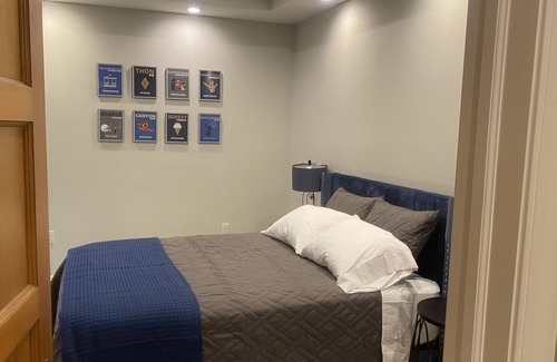 Port Matilda House | "Nittany Lion" Luxury House 4BR, Sleeps 9, 15 mins to Penn State!