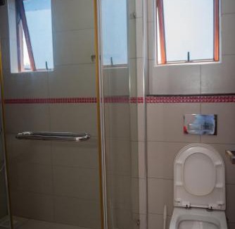 Mtwapa House | Njakaimba Beachfront Villa.