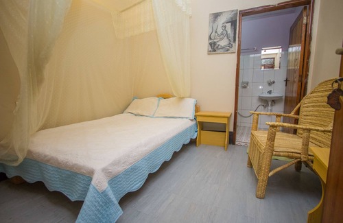 Kasese Hotel | Njovu Park Lodge