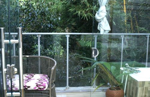 Entebbe Cabin | Nkofu Forest Cottage - Kitende