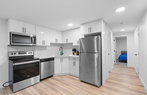 Southwest Edmonton Apartment | nMcKernan Residence by Patel’s