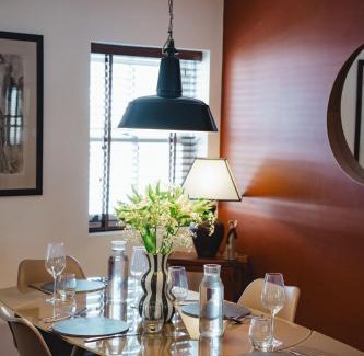 Bakewell House | No 1 - Bakewell