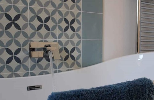 Foxley Cottage | No.1 Fox Burrow, Norfolk. Peaceful get away with hottub