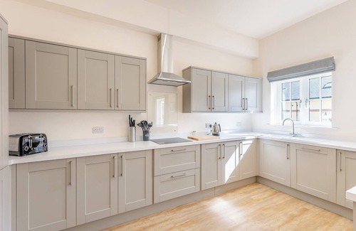 Felton Cottage | No 10 - Aintree - UK47940