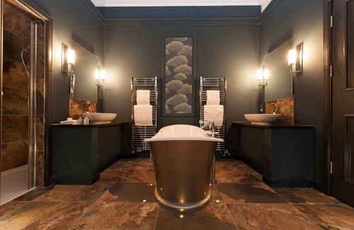 Leith Hotel | No 11