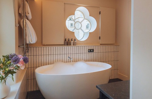 Bath Hotel | No.15 by GuestHouse, Bath