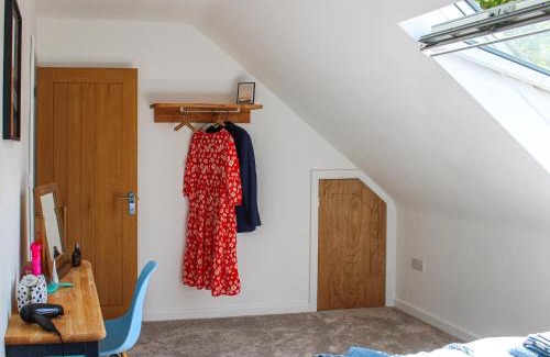 Foxley House | No 2 Badger Sett-Uk44307