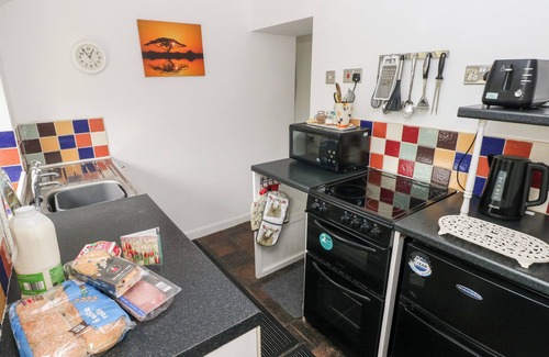 Bosherston Cottage | NO. 2 NEW COTTAGES, pet friendly in Bosherston, Pembrokeshire