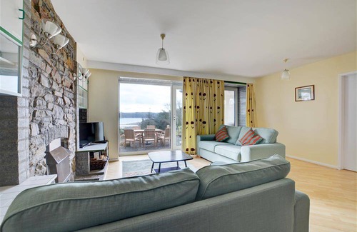 Wiseman's Bridge Cottage | No 2 Sea View