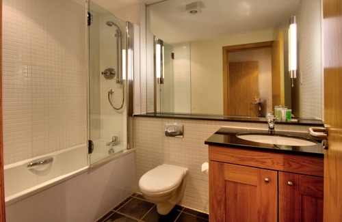 Brora Apartment | No.2 The Links is a gorgeous ground floor apartment located at the heart of the rural village, Brora