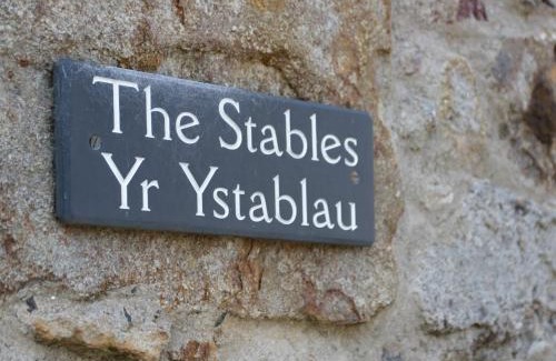 Capel Coch House | No 2 The Stables