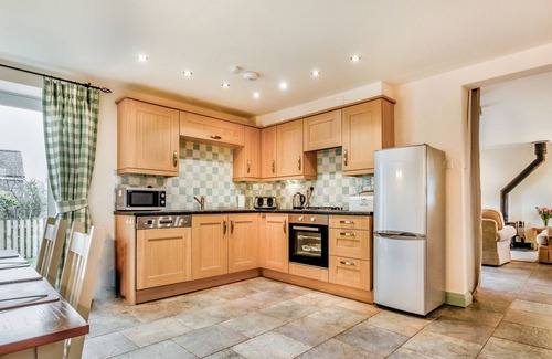 Capel Coch Cottage | NO 2 THE STABLES, pet friendly, with open fire in Llannerch-Y-Medd