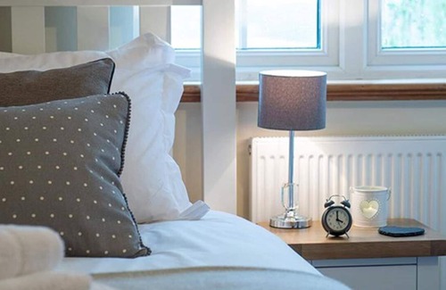 Llandudno Junction Cottage | No. 2 Ty Cerrig - Two Bedroom Cottage, Sleeps 4