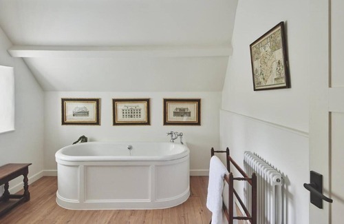 Beverston Other | No 24 - Beverston Castle Cotswolds