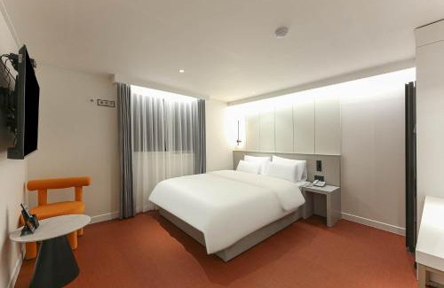 Chilgok Hotel | No 25 Hotel Namgumi Branch
