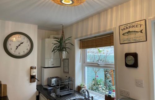Cowes House | No 28 cosy cottage in the heart of Cowes