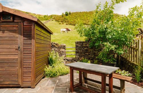 Staveley House | No 3, Home in Staveley