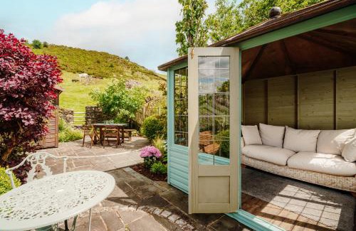 Staveley House | No 3, Home in Staveley