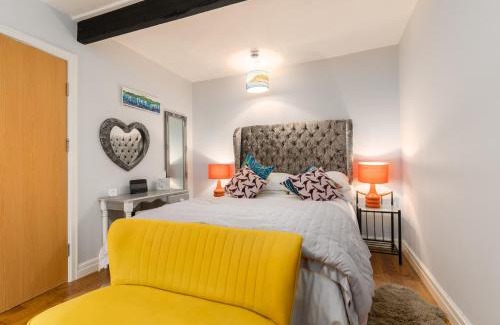 Aberystwyth Apartment | No 31 Promenade APARTMENT by the sea