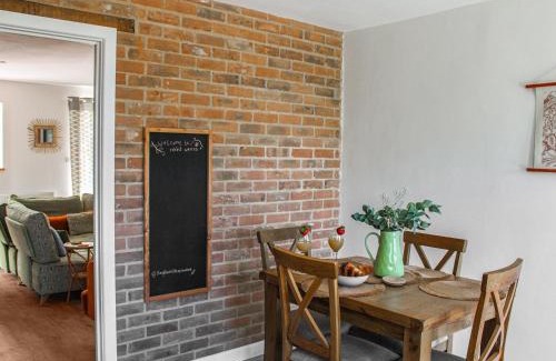 Foxley House | No 4 Squirrels Nest-Uk44305