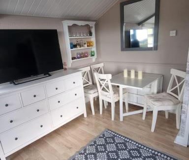 Aberystwyth Ski Chalet | No. 4 Sunny Lodge By The Sea