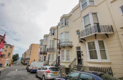 Brighton Apartment | No 5 - Central - by Brighton Holiday Lets