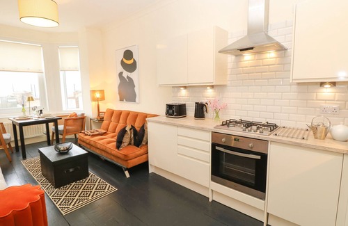 Ventnor Apartment | No. 5 Cliffview