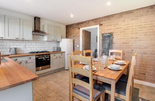 Foxley House | No 5 Hedgehog Den